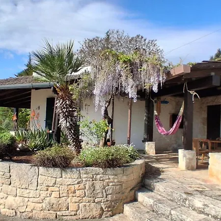 Trullo La Glycine * Ceglie Messapica