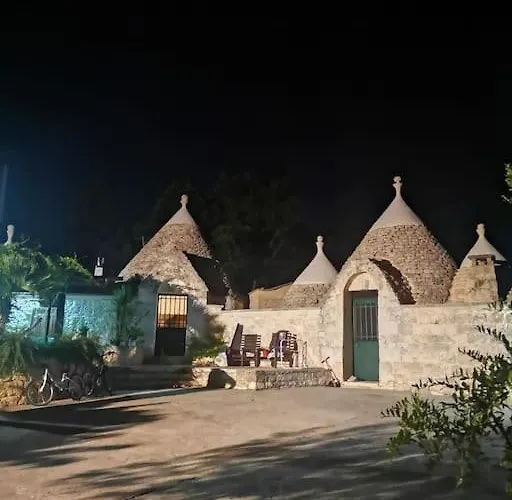 Trullo La Glycine Dom wakacyjny