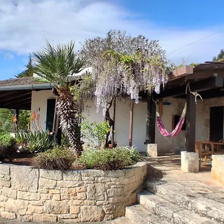 Trullo La Glycine * 세글리에 메사피카